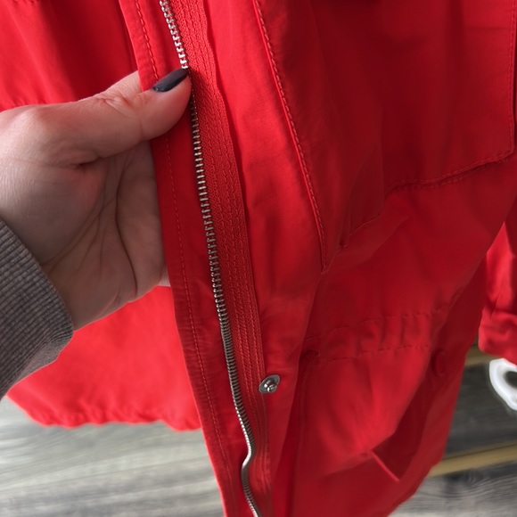 Vibrant Red Marc Jacobs Raincoat (L) - Picture 4 of 6